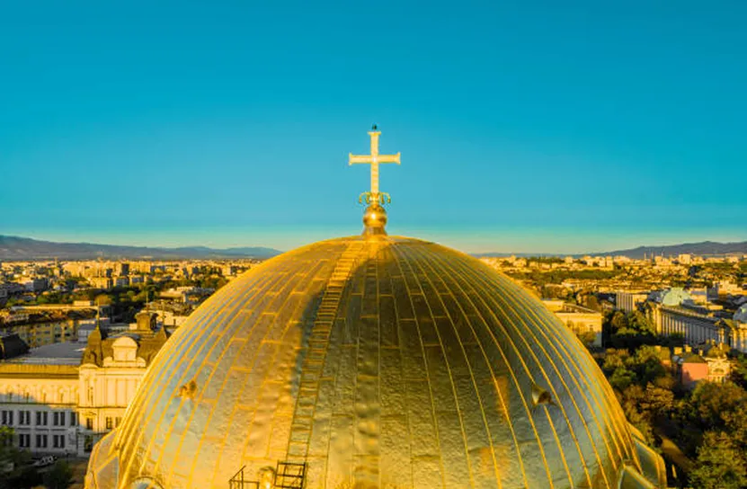 Отдаваме почит на Света Богородица във втория ден след Великден