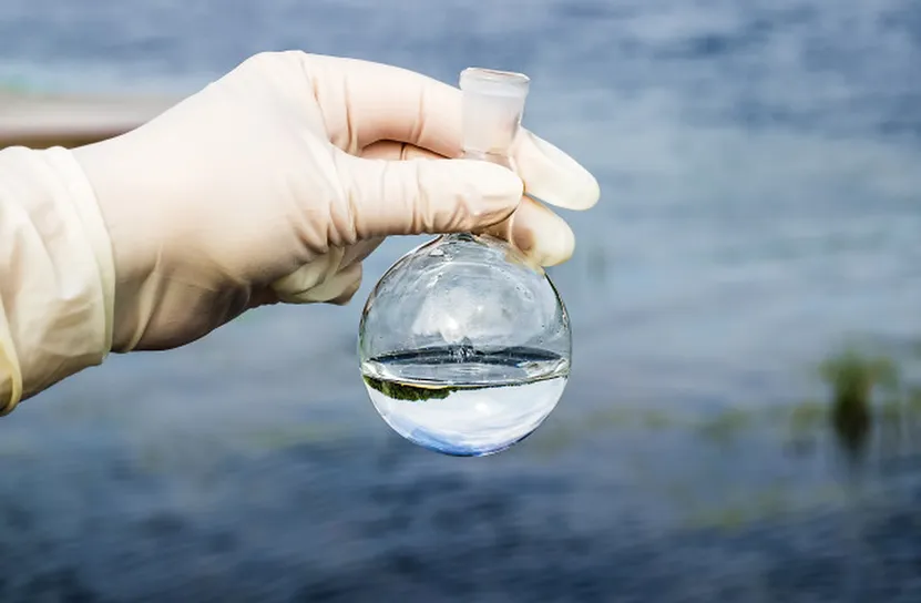 Обявено е безсрочно бедствено положение в село Стрелец заради замърсена вода