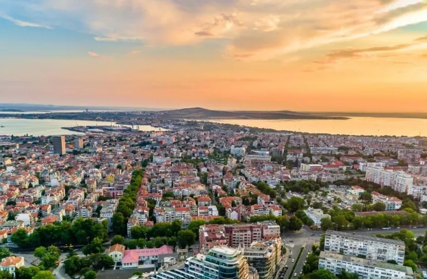 През 2023 г. всеки пети жител на област Бургас е живял под прага на бедността