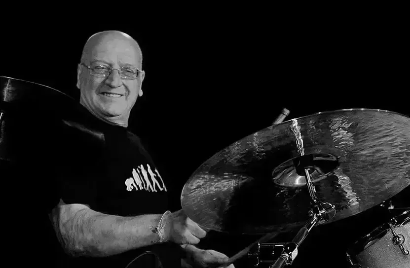 Киселова поднесе съболезнования на семейството на легендарния барабанист Георги Марков